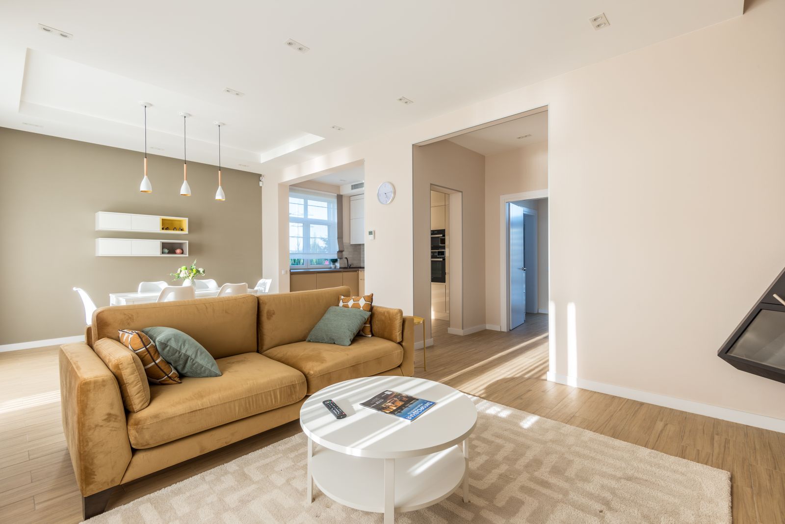 Bright, warmly lit modern living room